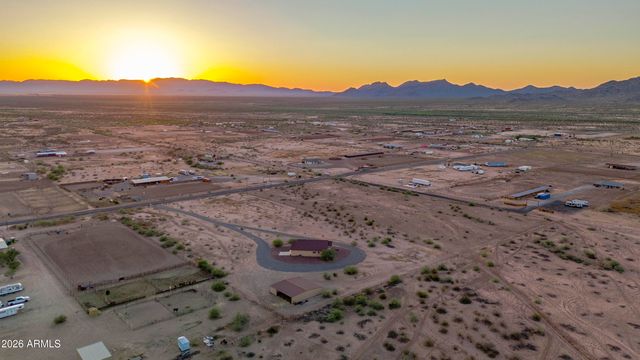 51921 N 461 Avenue, Wickenburg, AZ 85390