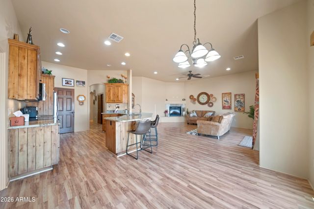 51921 N 461 Avenue, Wickenburg, AZ 85390