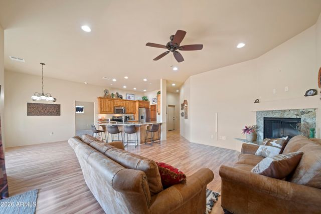 51921 N 461 Avenue, Wickenburg, AZ 85390