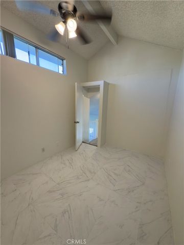 26808 Claudette Street 330, Canyon Country, CA 91351