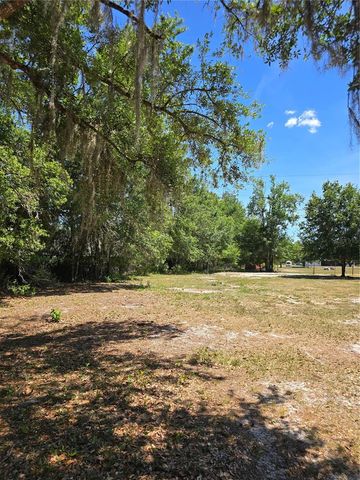 27137 MILLER ROAD, Dade City, FL 33525
