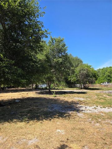 27137 MILLER ROAD, Dade City, FL 33525