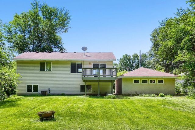 6032 Upper 51st Street N, Oakdale, MN 55128