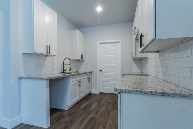 120 Red Bird Lane, Mabank, TX 75156