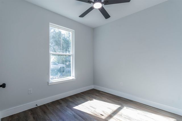 120 Red Bird Lane, Mabank, TX 75156