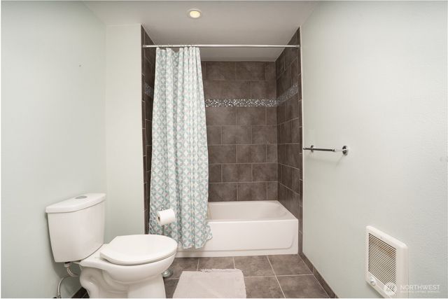 7217 20th Avenue SE, Lacey, WA 98503