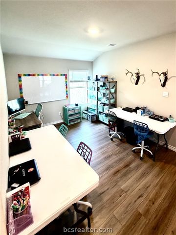 6218 Raleigh Drive, College Station, TX 77845