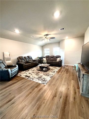 6218 Raleigh Drive, College Station, TX 77845