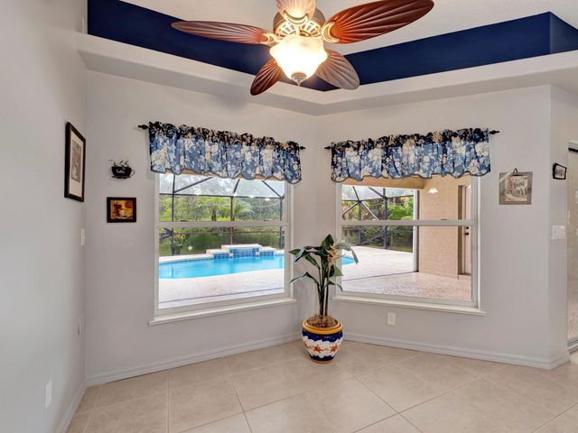 419 N Key Lime Sq, Vero Beach, FL 32968