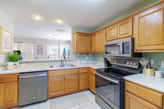 102 Whitewing WAY, Georgetown, TX 78633