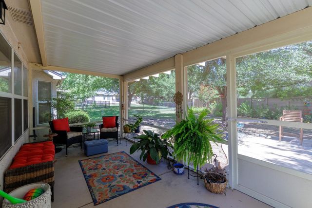 102 Whitewing WAY, Georgetown, TX 78633
