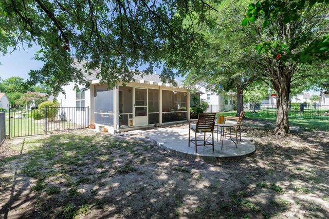 102 Whitewing WAY, Georgetown, TX 78633