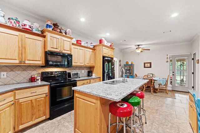 82 Northlake Circle, Conway, AR 72032
