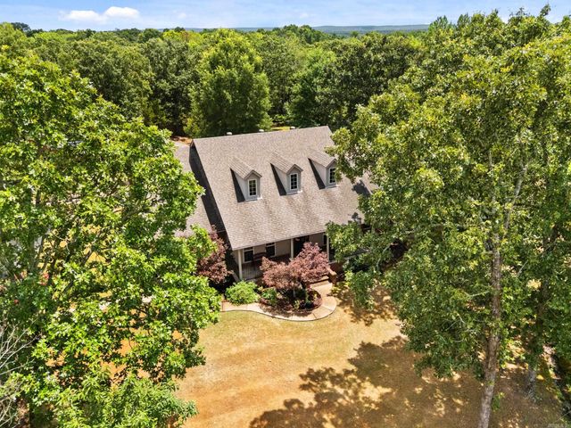 82 Northlake Circle, Conway, AR 72032