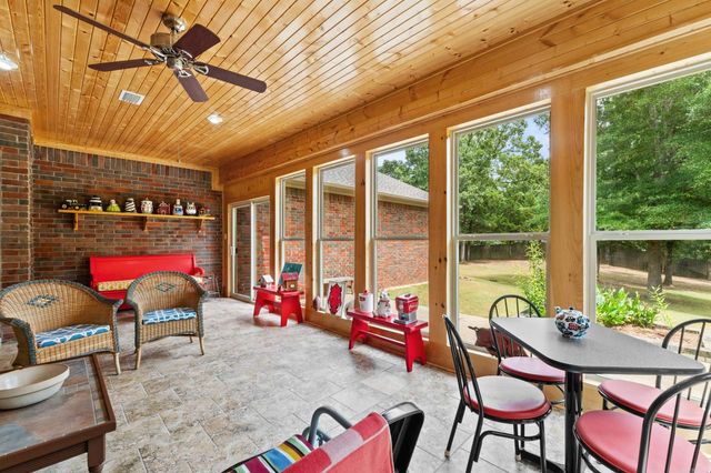 82 Northlake Circle, Conway, AR 72032