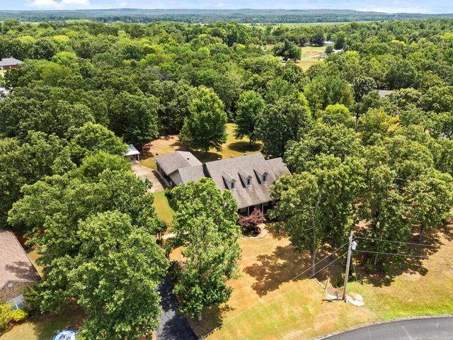 82 Northlake Circle, Conway, AR 72032