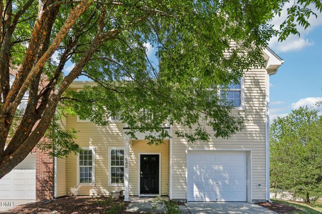 942 Shining Wire Way, Morrisville, NC 27560