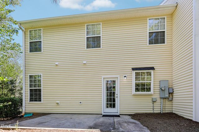 942 Shining Wire Way, Morrisville, NC 27560