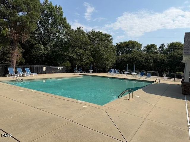 942 Shining Wire Way, Morrisville, NC 27560