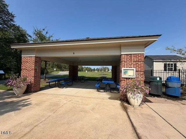 942 Shining Wire Way, Morrisville, NC 27560