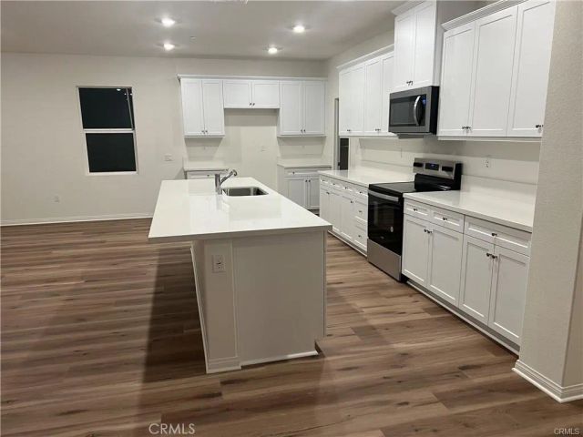 7616 Nectarsweet Drive, Riverside, CA 92507