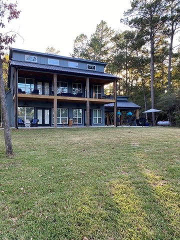 106 Joan Street, Zavalla, TX 75980