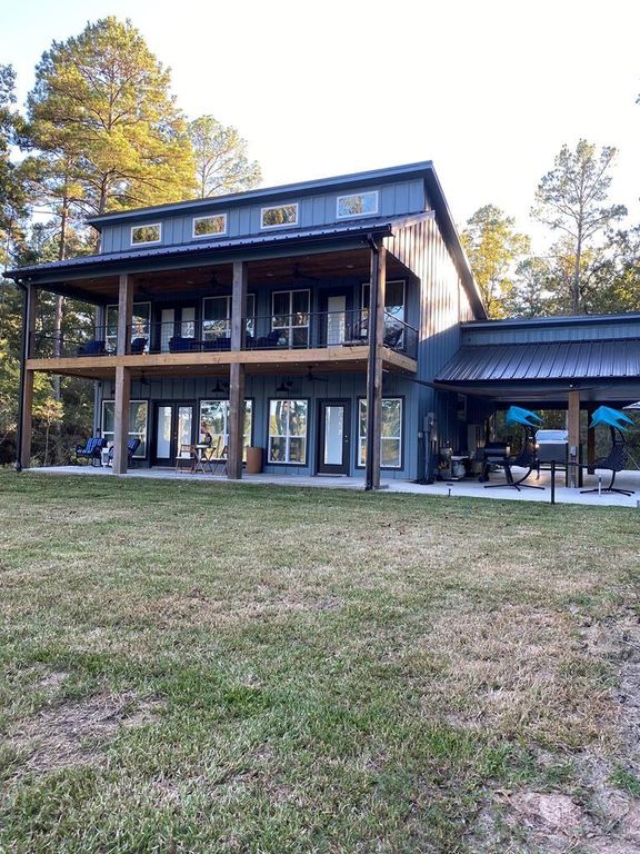 106 Joan Street, Zavalla, TX 75980