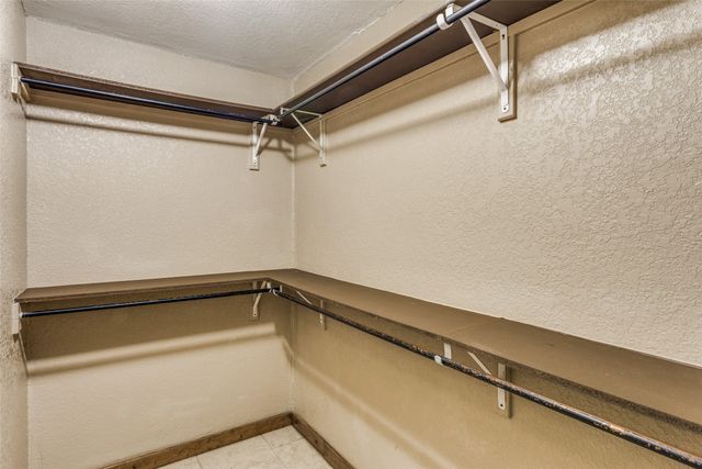 401 Ashwood Street, Azle, TX 76020