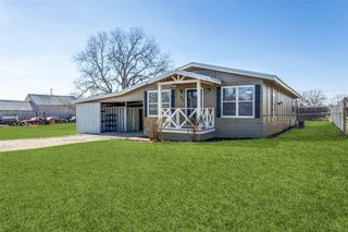 401 Ashwood Street, Azle, TX 76020