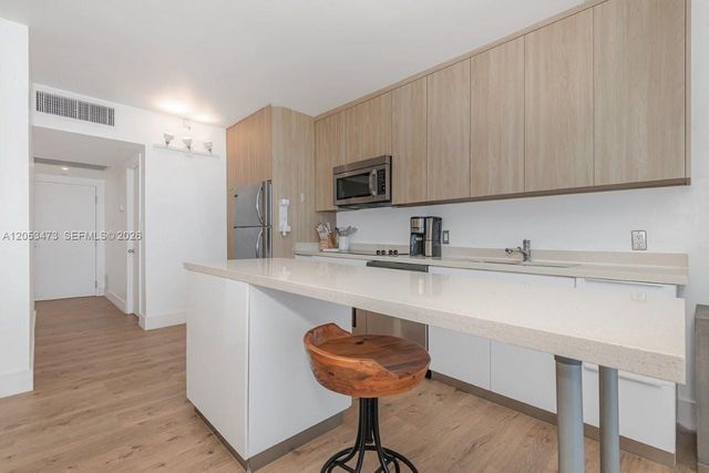 2301 Collins Avenue 541, Miami Beach, FL 33139