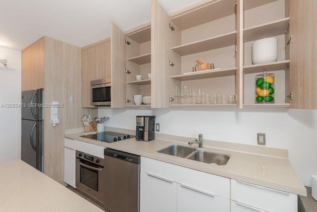 2301 Collins Avenue 541, Miami Beach, FL 33139