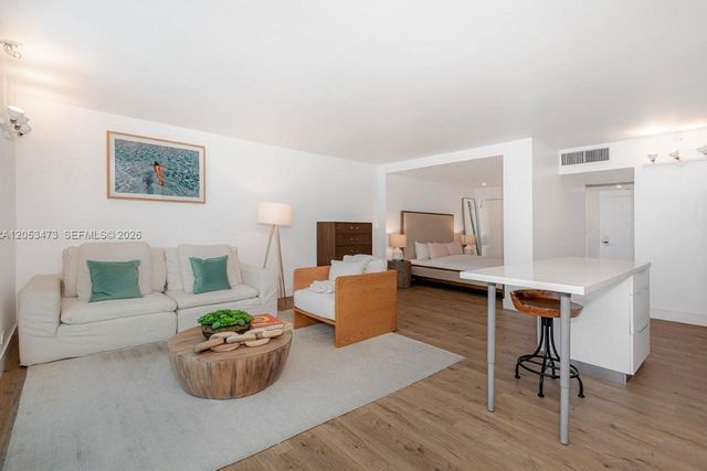 2301 Collins Avenue 541, Miami Beach, FL 33139