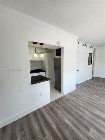 2101 Normandy Drive 202, Miami Beach, FL 33141
