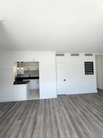2101 Normandy Drive 202, Miami Beach, FL 33141