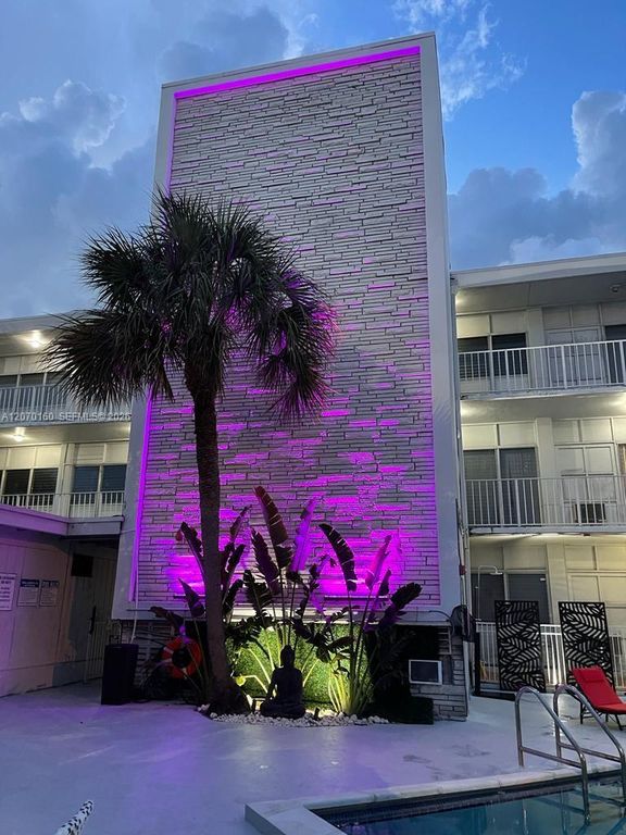 2101 Normandy Drive 202, Miami Beach, FL 33141