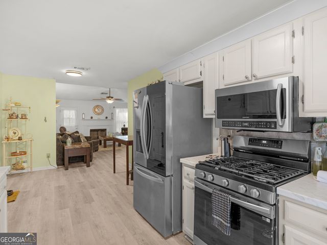 212 Brandon Ridge Circle, Stockbridge, GA 30281