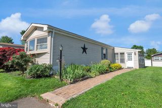 423 RUNNING BROOK RD, North Wales, PA 19454