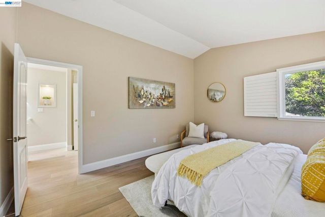 7880 La Quinta Ct, Pleasanton, CA 94588