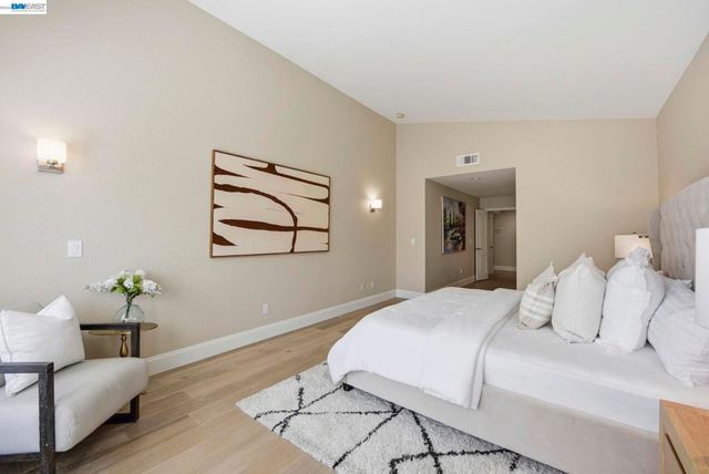 7880 La Quinta Ct, Pleasanton, CA 94588