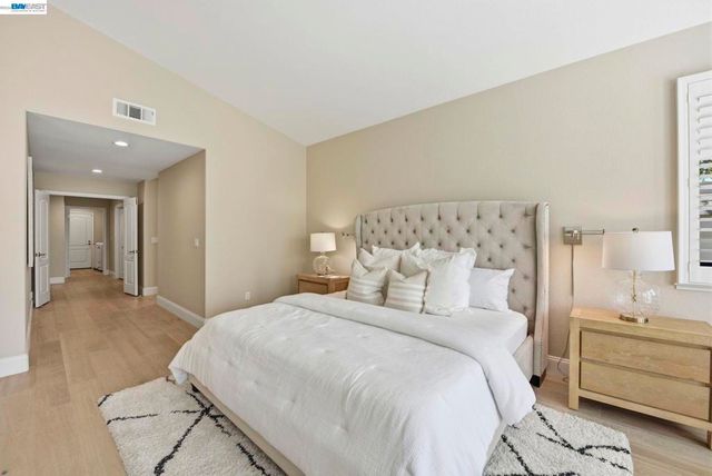 7880 La Quinta Ct, Pleasanton, CA 94588