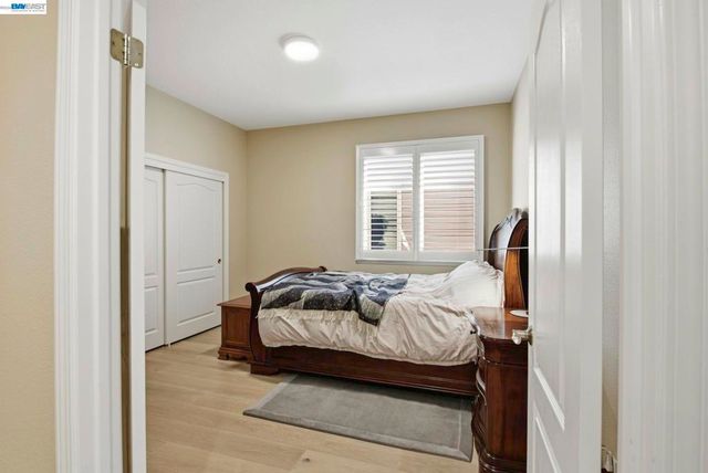 7880 La Quinta Ct, Pleasanton, CA 94588