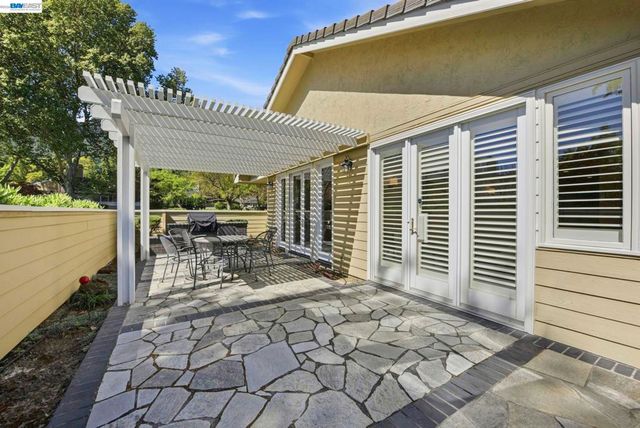 7880 La Quinta Ct, Pleasanton, CA 94588