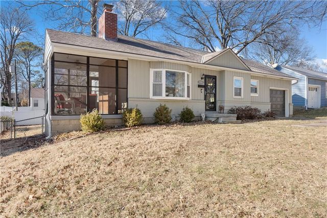 5526 Linden Street, Roeland Park, KS 66205