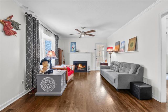 5526 Linden Street, Roeland Park, KS 66205