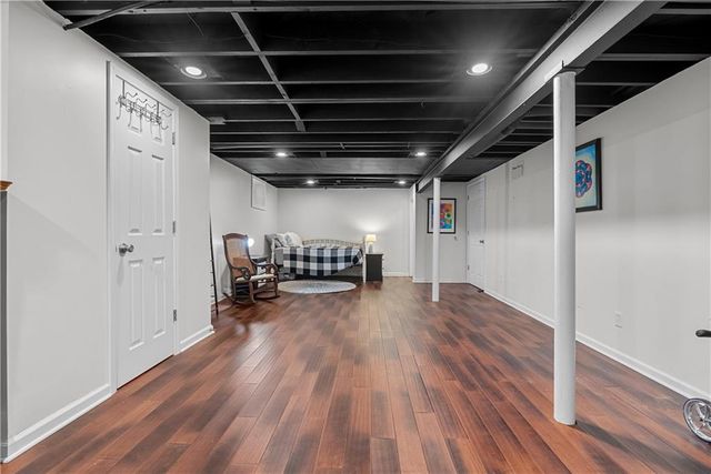 5526 Linden Street, Roeland Park, KS 66205