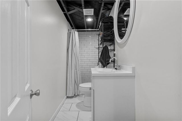 5526 Linden Street, Roeland Park, KS 66205