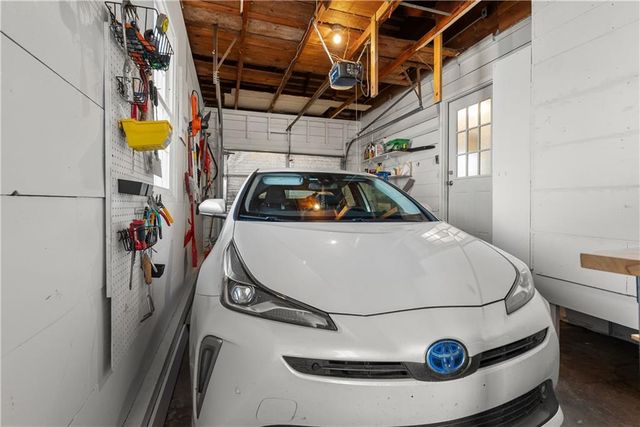 5526 Linden Street, Roeland Park, KS 66205