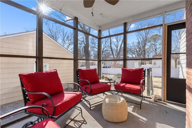 5526 Linden Street, Roeland Park, KS 66205