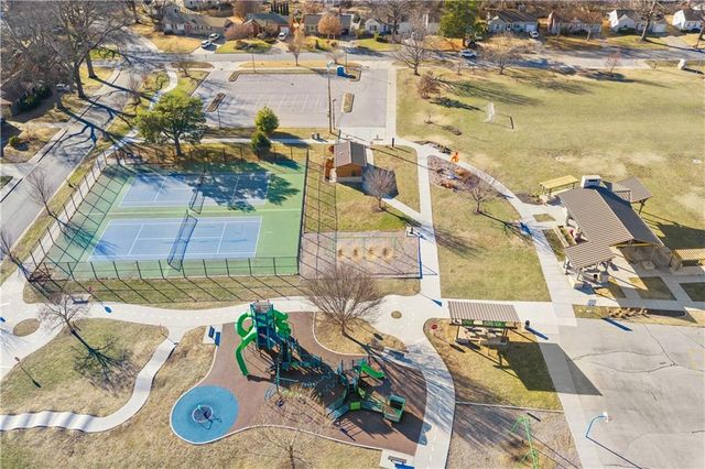 5526 Linden Street, Roeland Park, KS 66205