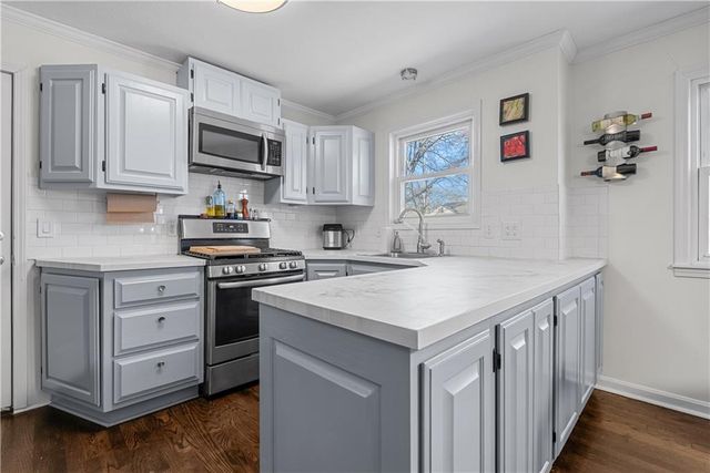 5526 Linden Street, Roeland Park, KS 66205